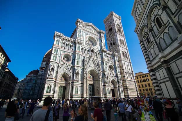 Florence & Tuscany Travel Guide from India: Duomo, Uffizi, Ponte Vecchio, Michelangelo's David & Day Trips to Pisa, Siena and Chianti