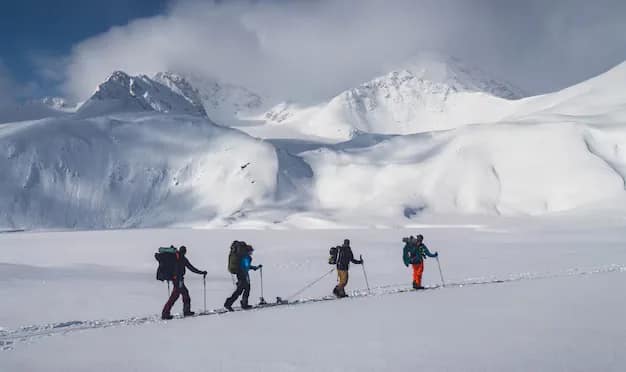 Altitude Sickness: What Indian Travellers Must Know Before Ladakh, Nepal or Peru