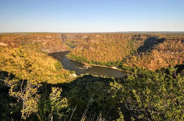 Livingstone · South Luangwa · Lower Zambezi, Zambia