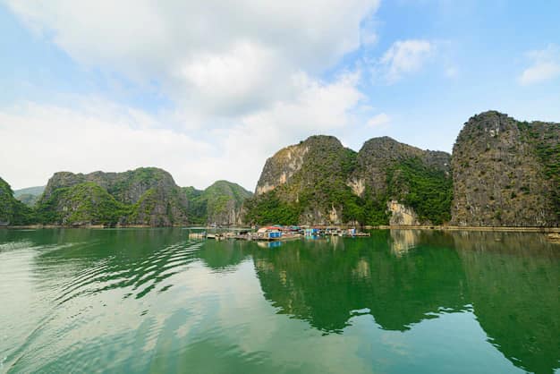 Vietnam Visa Guide from Gujarat: E-Visa Steps, Cost & Timeline