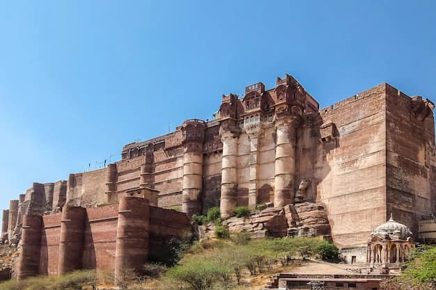 Rajasthan Tour from Gujarat: Udaipur, Jodhpur, Jaisalmer & Jaipur