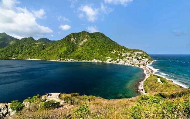Roseau · Portsmouth · Morne Trois Pitons, Dominica